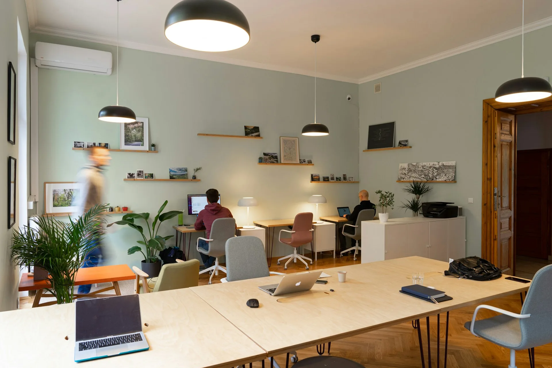 IT CRAFT: REVAMPING SALES FOR SUSTAINABLE EXPANSION IN THE US AND THE EU MARKETS